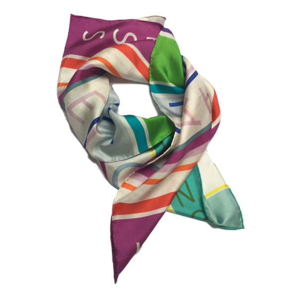 Qualities scarf for women folded